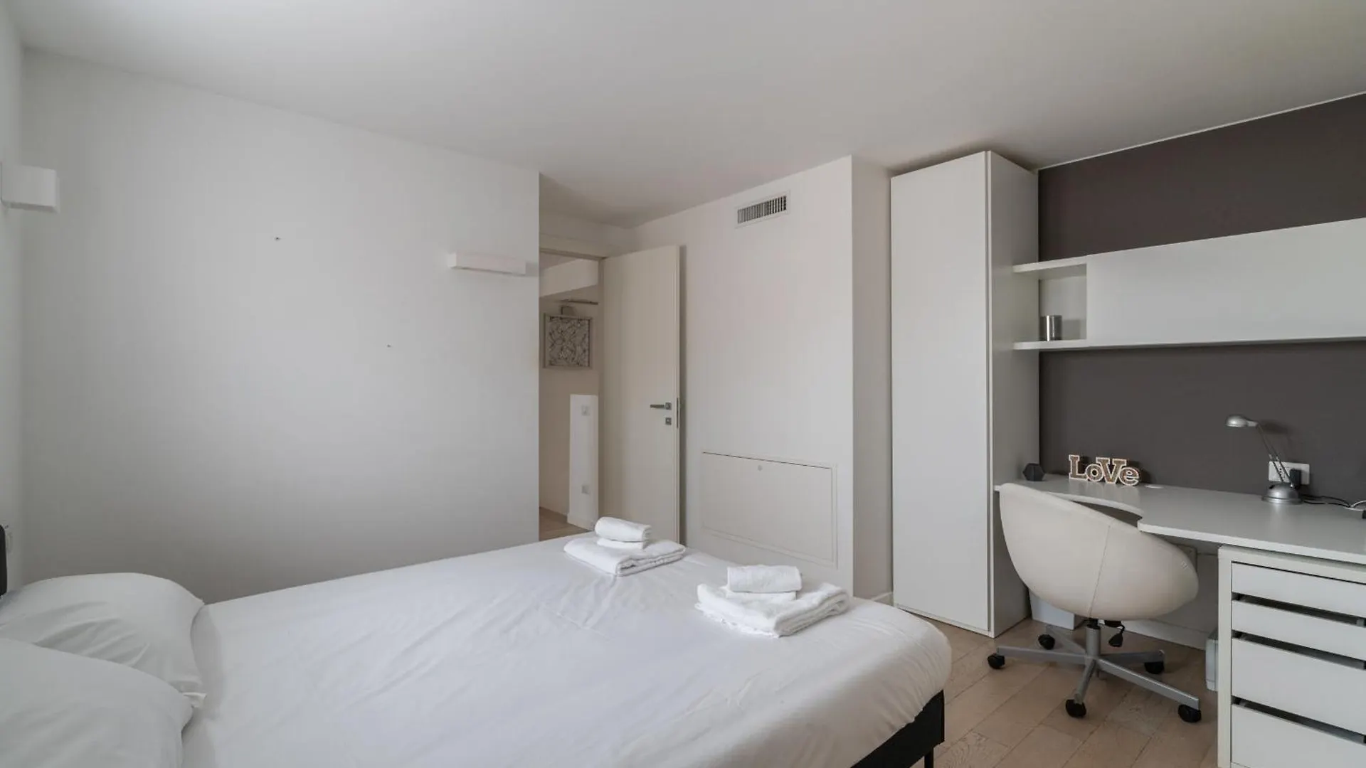 Appartamento Parmenide Milan Italy